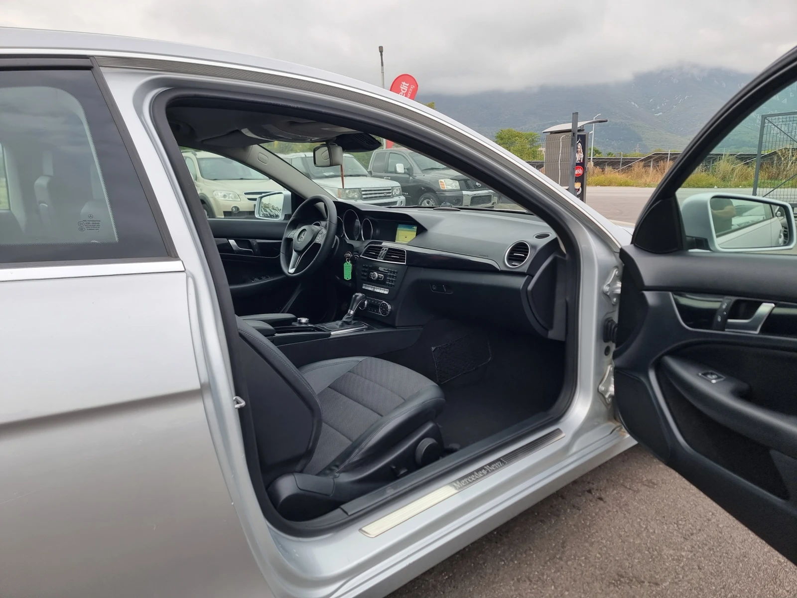 Mercedes-Benz C 220 2.2CDI | Mobile.bg — изображение 13