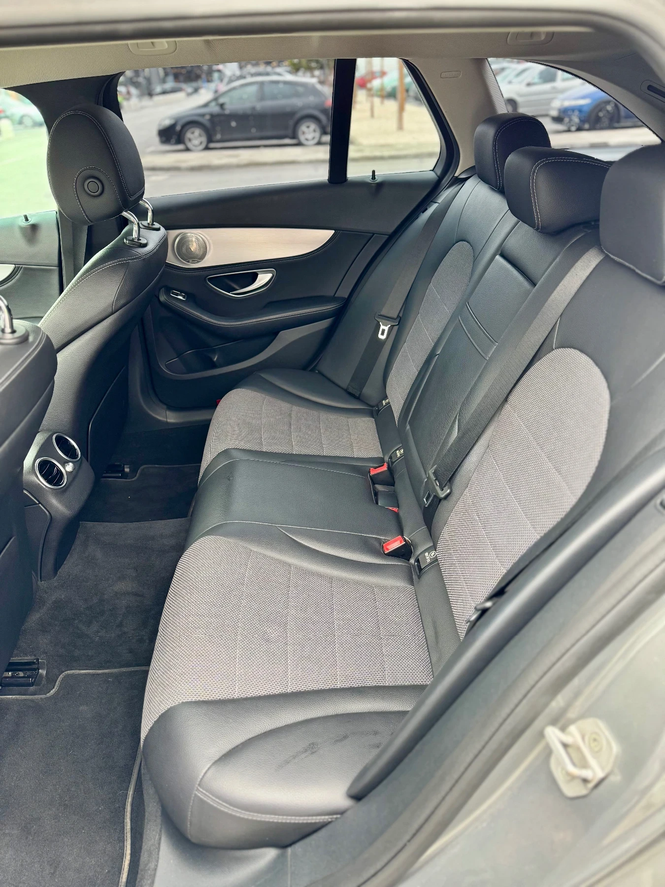 Mercedes-Benz C 220  - изображение 9