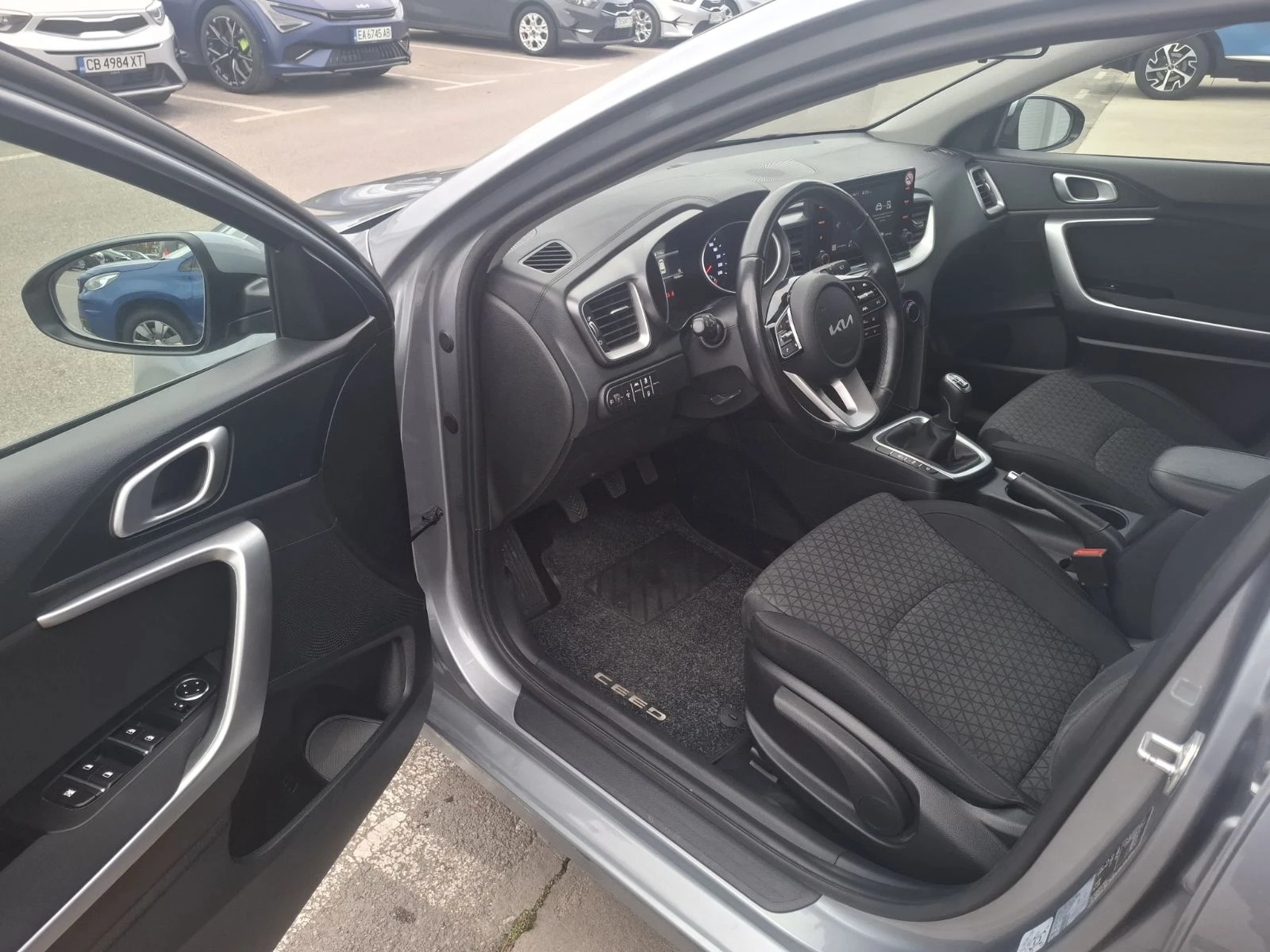 Kia Ceed 1.5 T-gdi Comfort Гаранция - изображение 9