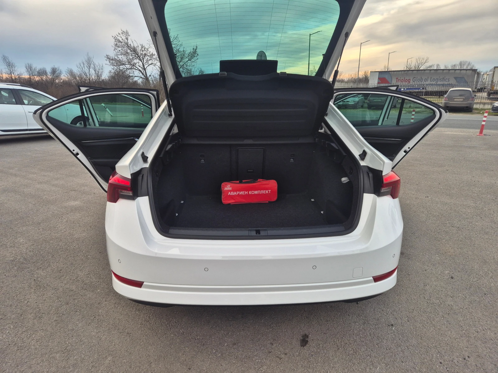 Skoda Octavia 2.0-�/�-150�� | Mobile.bg � ����������� 11