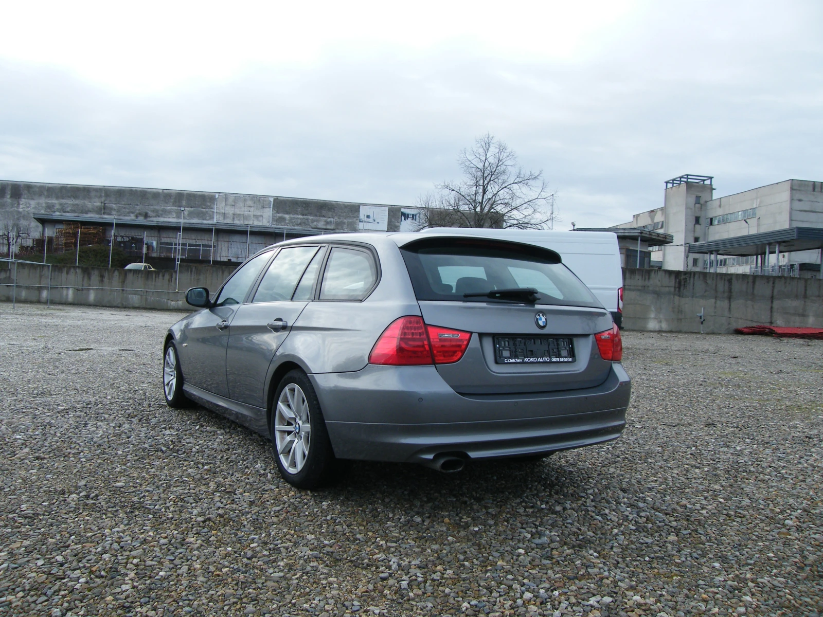 BMW 320 2.0 FACELIFT - изображение 5