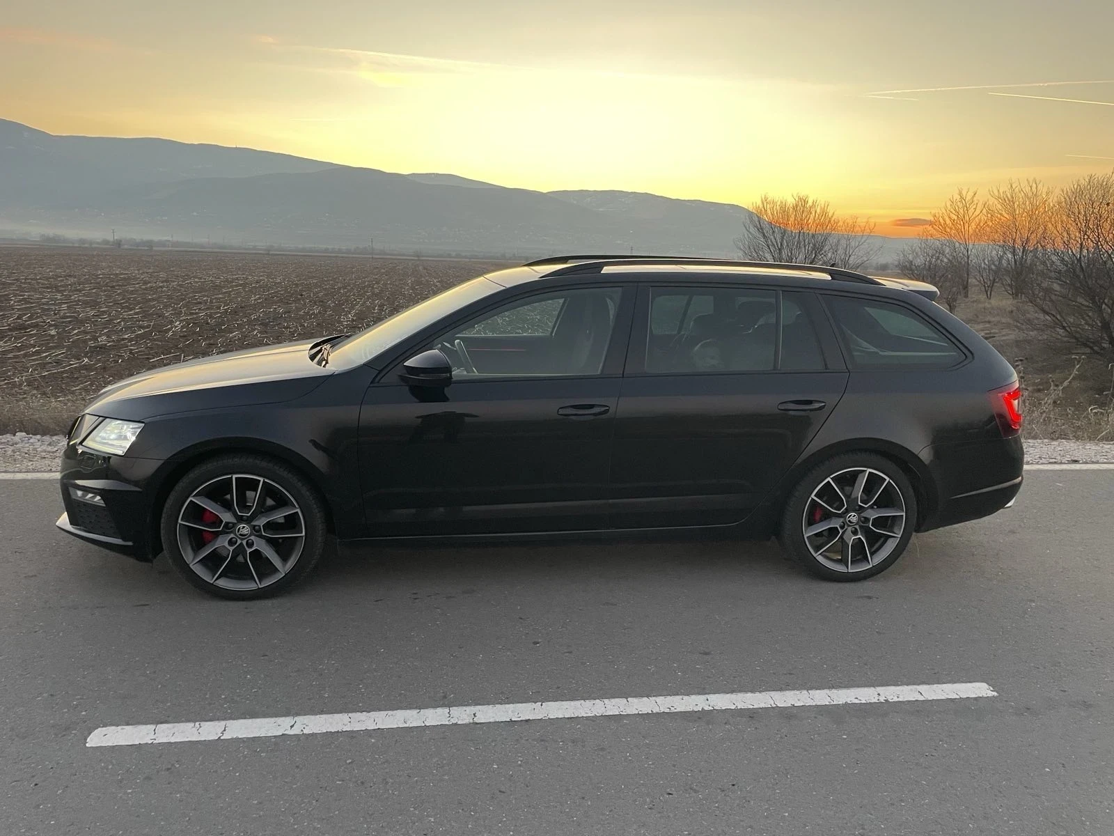 Skoda Octavia VRS / 4x4 / CANTON / KEYLESS / DiGITAL / PANORAMA - изображение 2