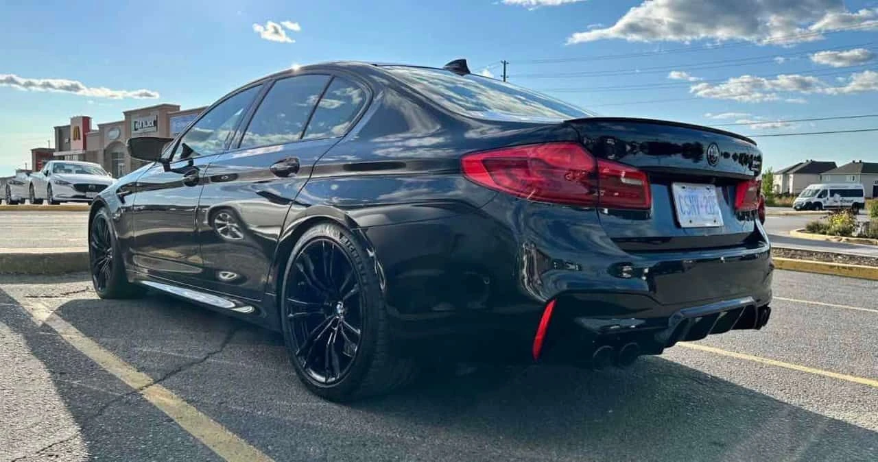 BMW M5 * Sedan * CARFAX * ЦЕНА ДО БГ, снимка 2 - Автомобили и джипове - 53916651