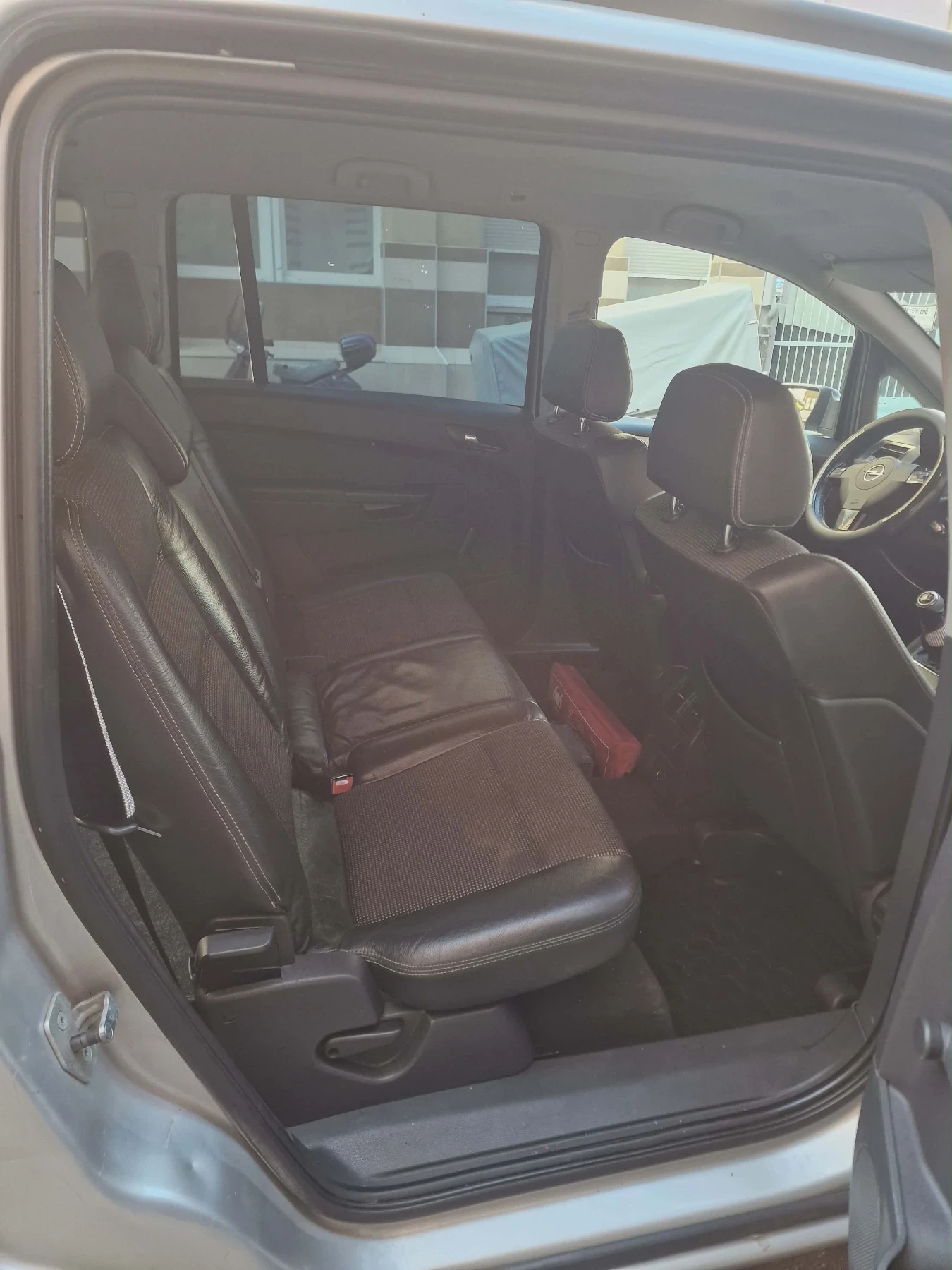 Opel Zafira, снимка 6 - Автомобили и джипове - 54335785