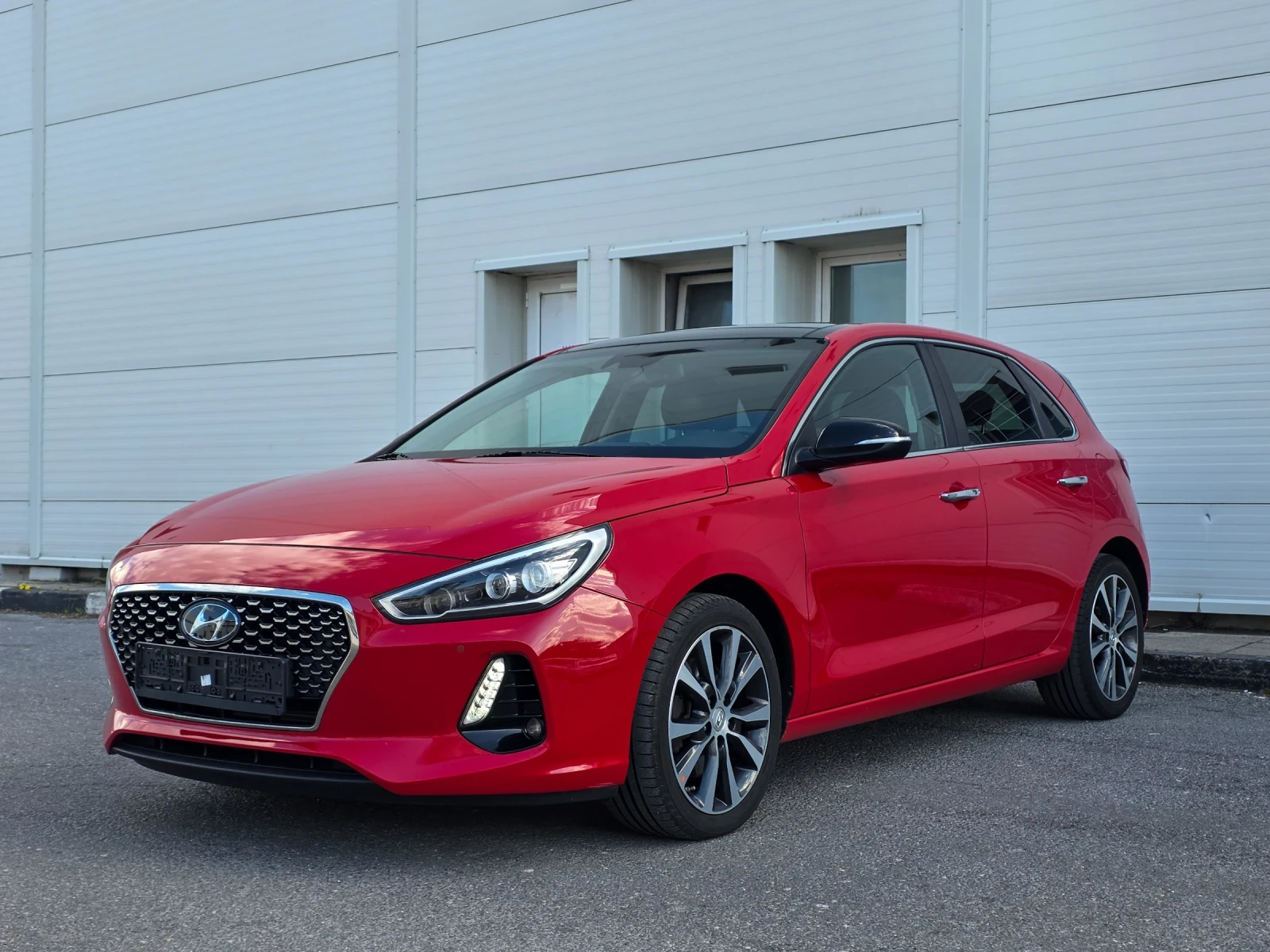 Hyundai I30 1.6 CRDI * FULL* * PANORAMA* , снимка 2 - Автомобили и джипове - 54345584