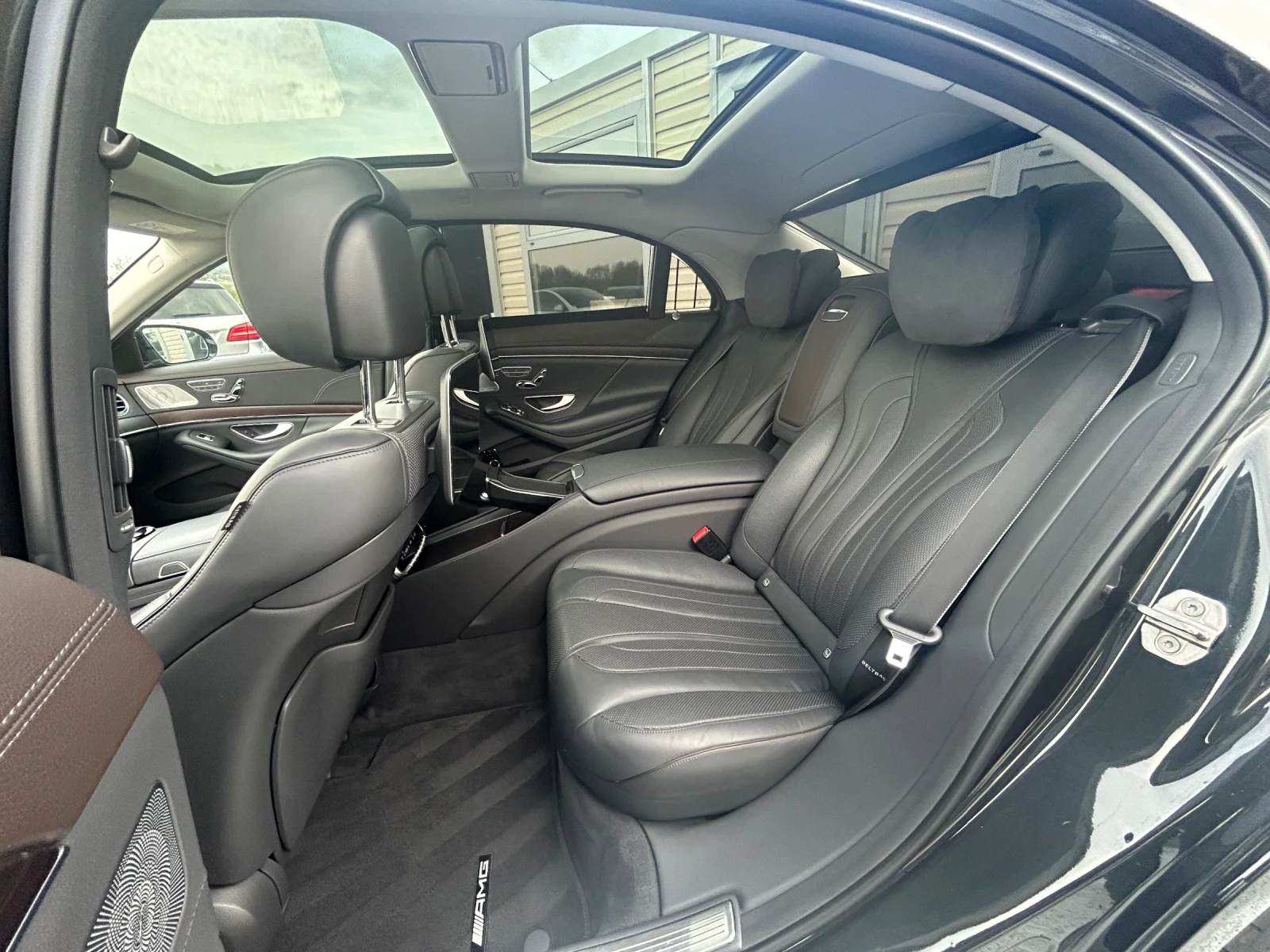 Mercedes-Benz S 560 * 4Matic* Long* AMG* , снимка 13 - Автомобили и джипове - 54359065