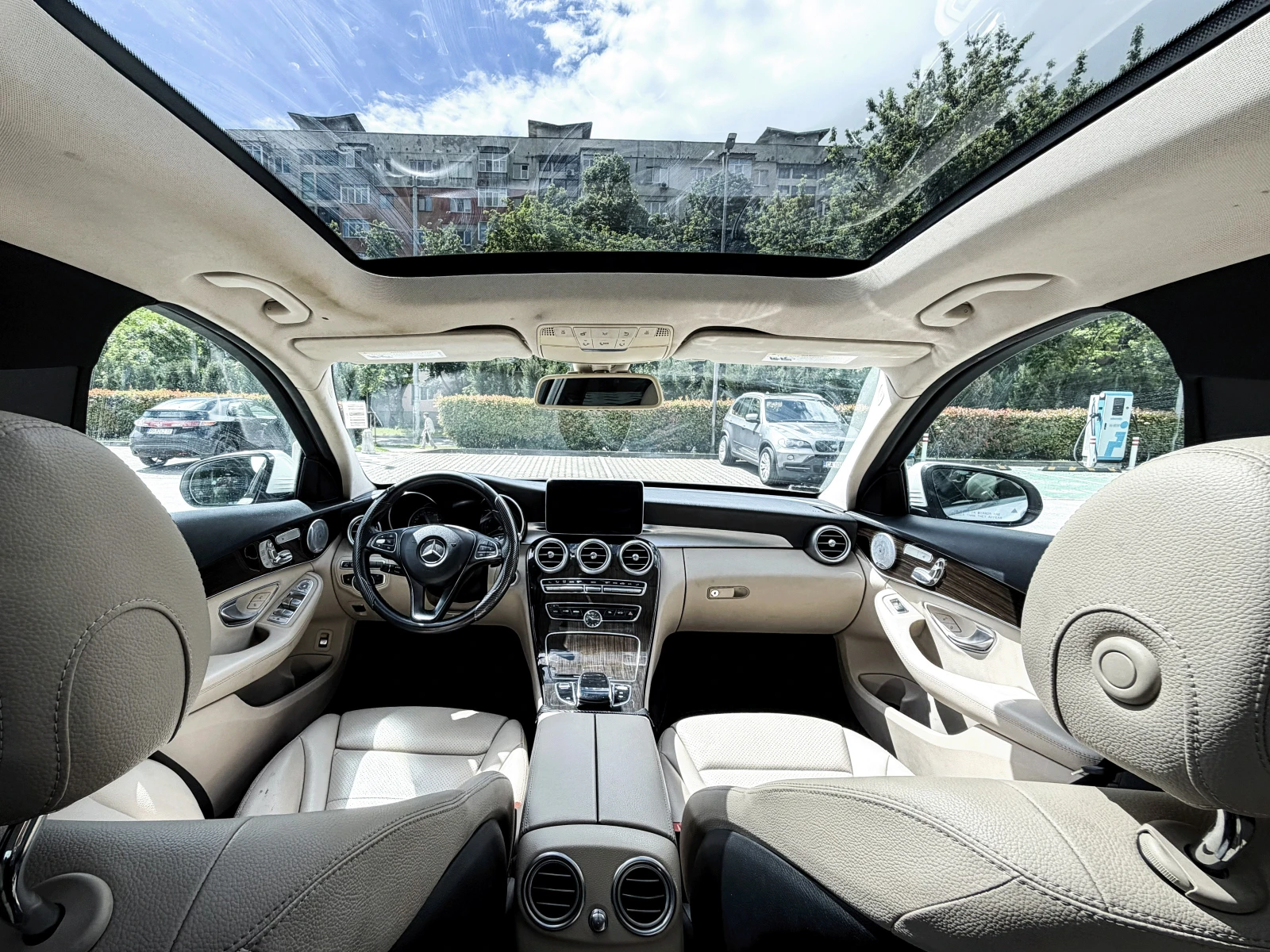 Mercedes-Benz C 300 Burmester, Подгрев, Панорама, снимка 7 - Автомобили и джипове - 54642225