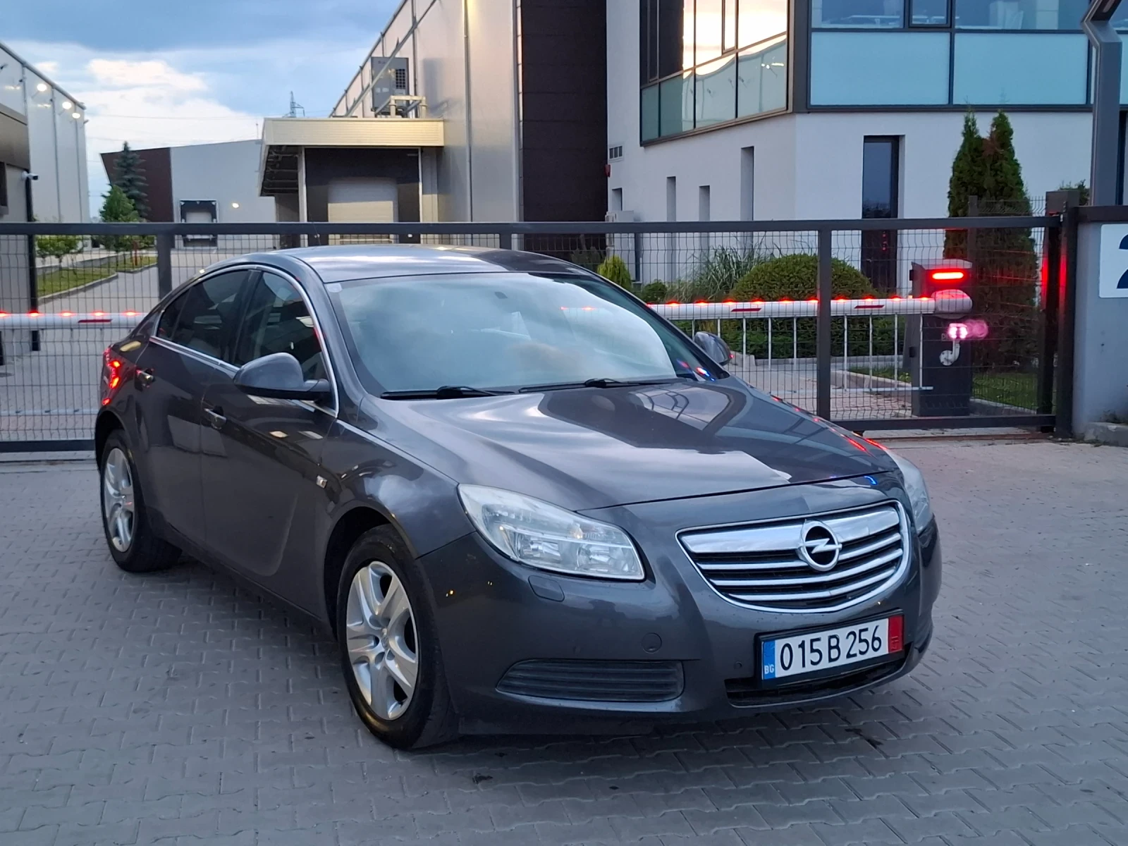 Opel Insignia 1.6i* (115��)* * ��� ����* *  | Mobile.bg � ����������� 7