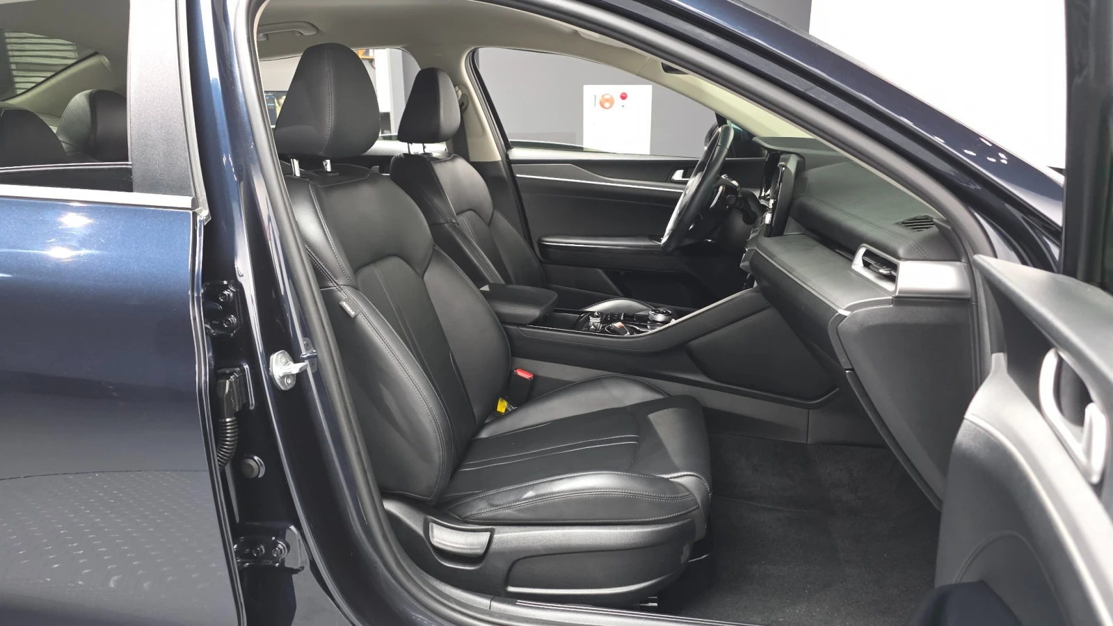 Kia K5, снимка 8 - Автомобили и джипове - 54837243