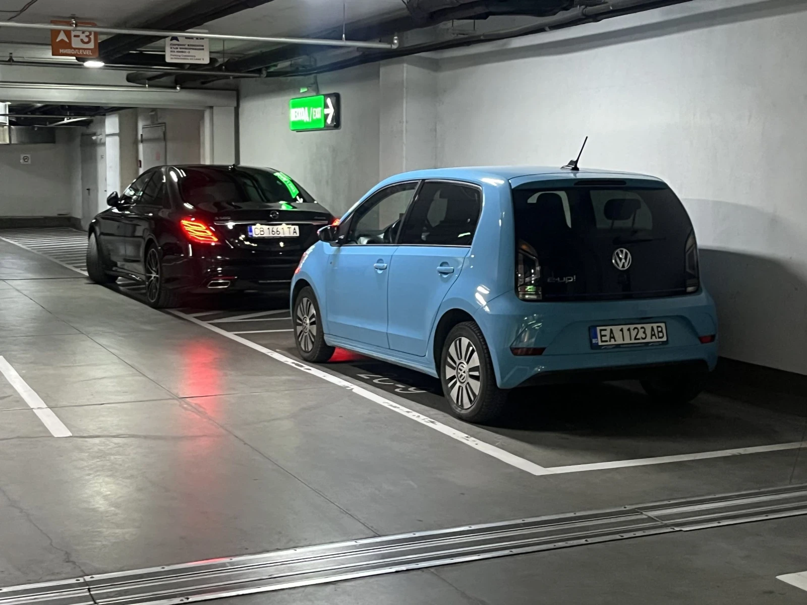 VW Up Електрически, снимка 5 - Автомобили и джипове - 54924973