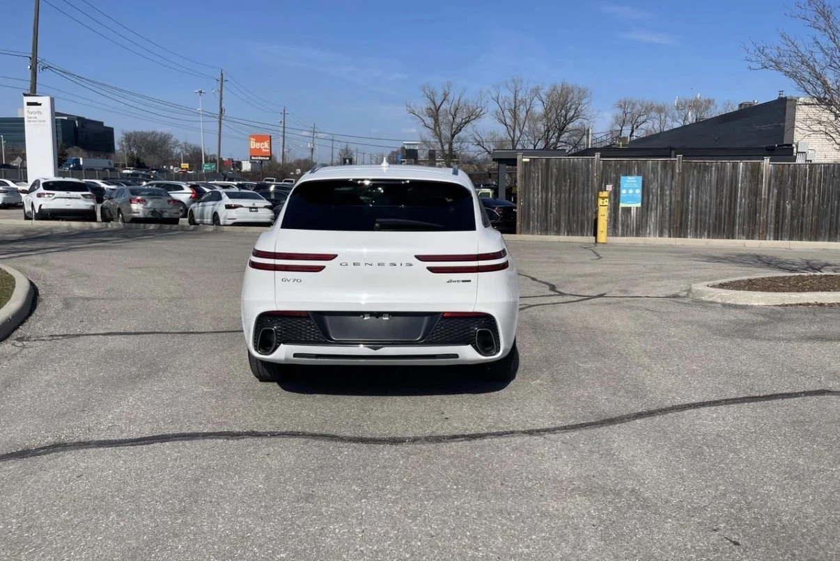 Genesis GV70 ADVANCED PLUS * 2.5T * CARPLAY * ОБДУХВАНЕ * 360 *, снимка 4 - Автомобили и джипове - 55063617