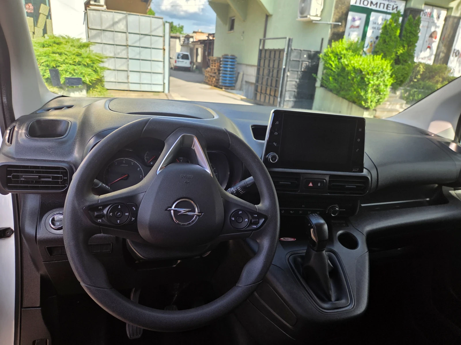 Opel Combo 1.5, снимка 5 - Автомобили и джипове - 55177578