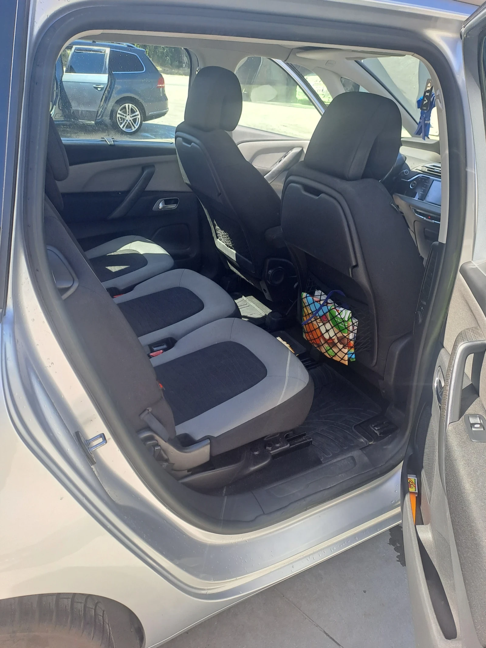 Citroen Grand C4 Picasso, снимка 7 - Автомобили и джипове - 55229229