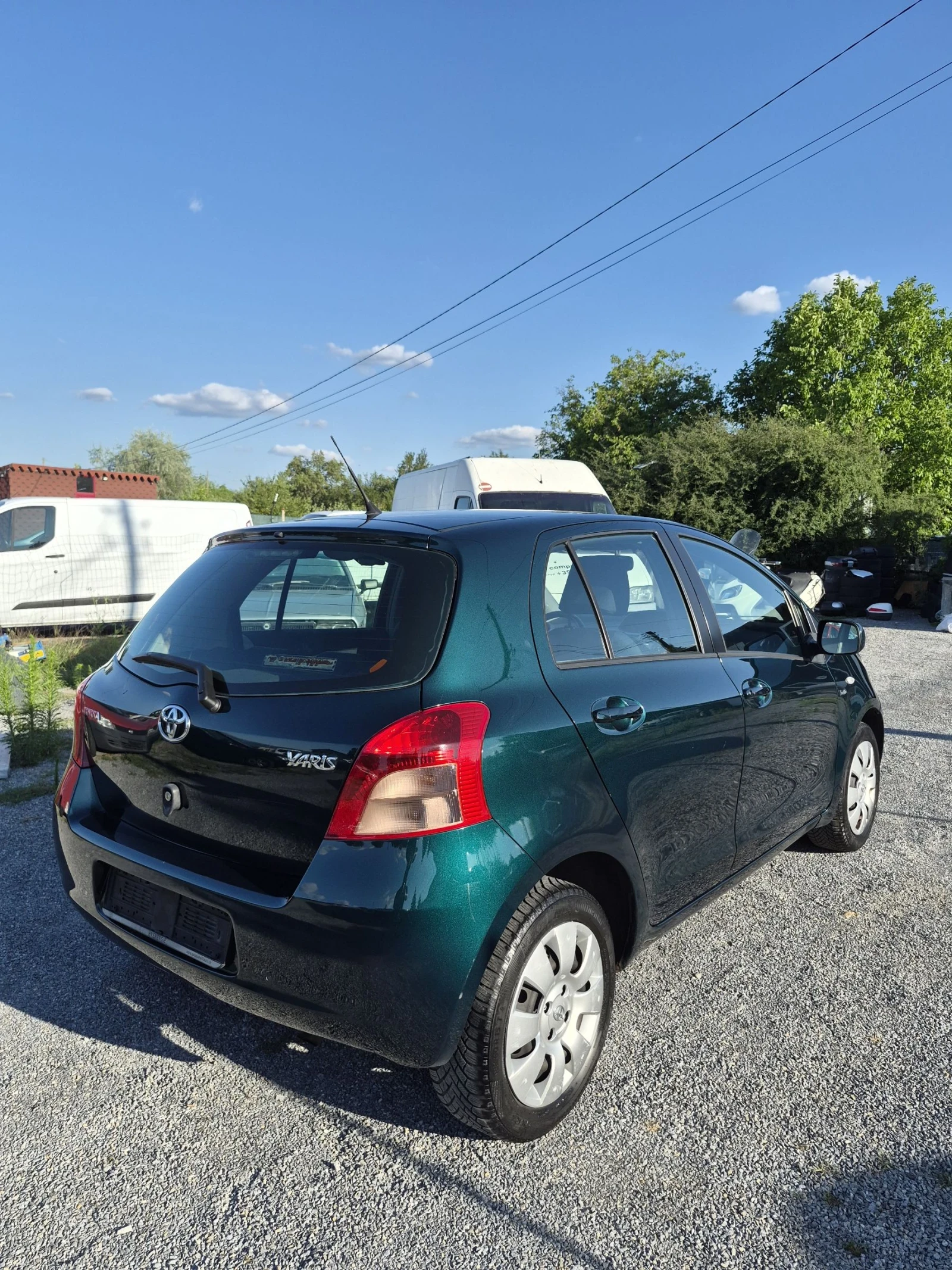 Toyota Yaris 1.4 D4D 90 к.с Като Нов , снимка 4 - Автомобили и джипове - 55284895