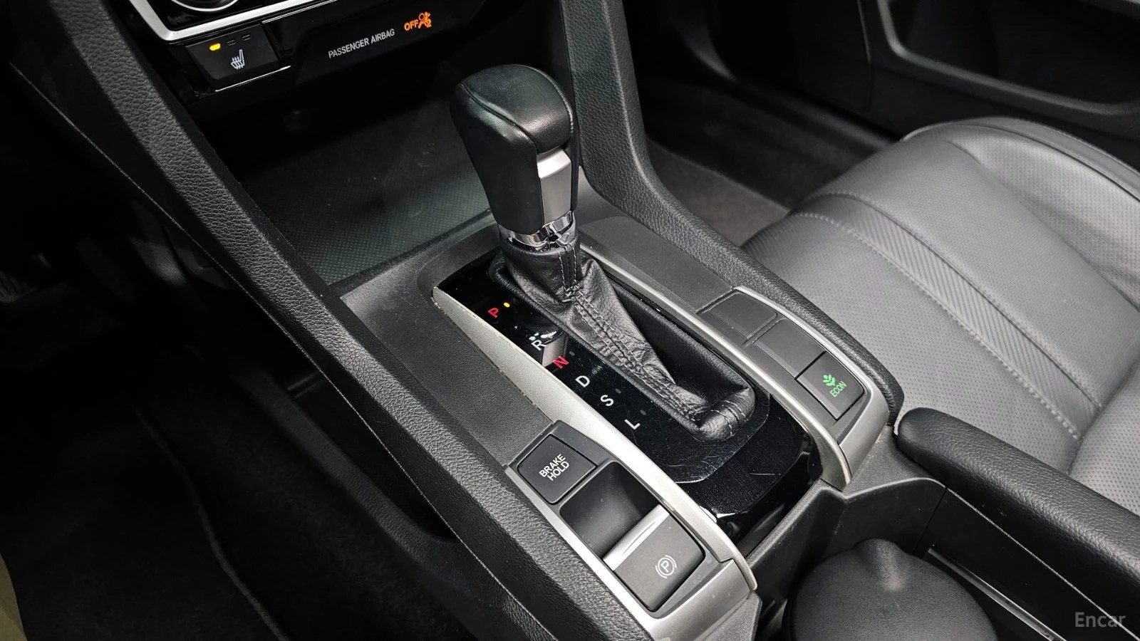 Honda Civic 2.0* КОЖА* ПОДГРЕВ* ШИБИДАХ* КАМЕРА* , снимка 8 - Автомобили и джипове - 55477825