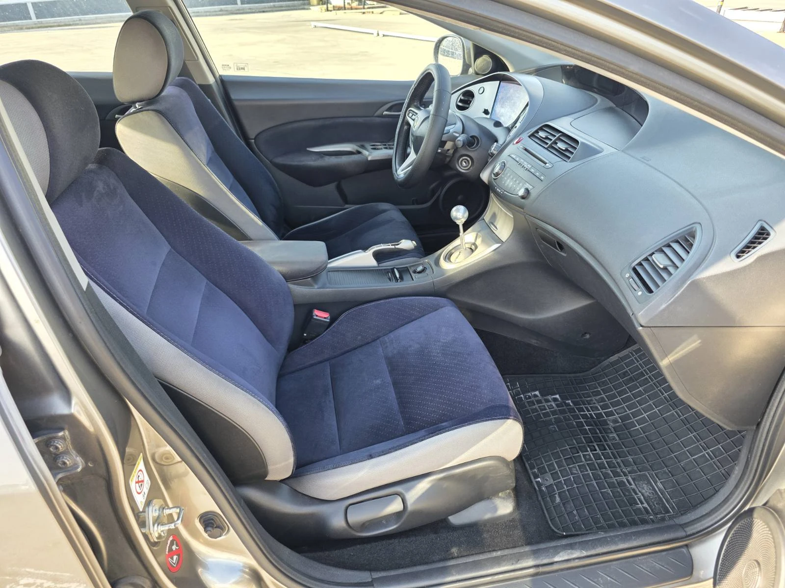Honda Civic 2.2 CDTI , снимка 10 - Автомобили и джипове - 55829556