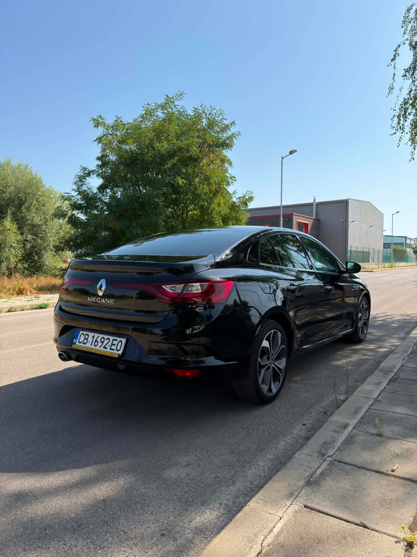 Renault Megane Най-високо ниво на оборудване, снимка 4 - Автомобили и джипове - 55885619