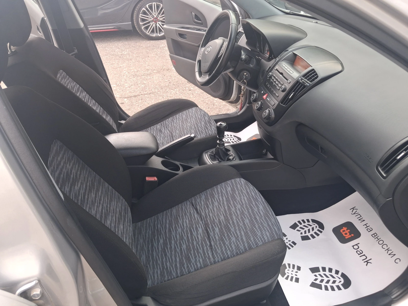Kia Ceed 1.4* benz.* * KLIMA, снимка 9 - Автомобили и джипове - 56161338