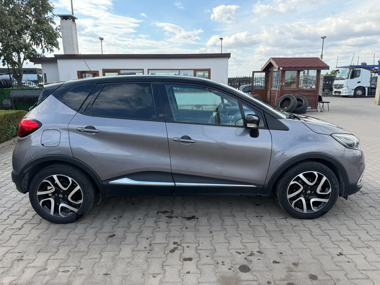 Renault Captur 1.5dCi AVTOMAT/NAVI/KAMERA EURO 6 | Mobile.bg � ����������� 5