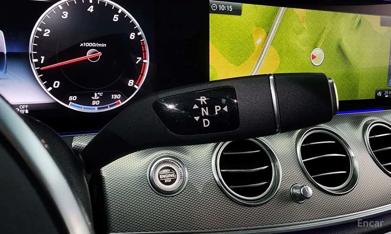 Mercedes-Benz E 300 AMG Line * ��������� * �������� * HEAD UP *  | Mobile.bg � ����������� 9