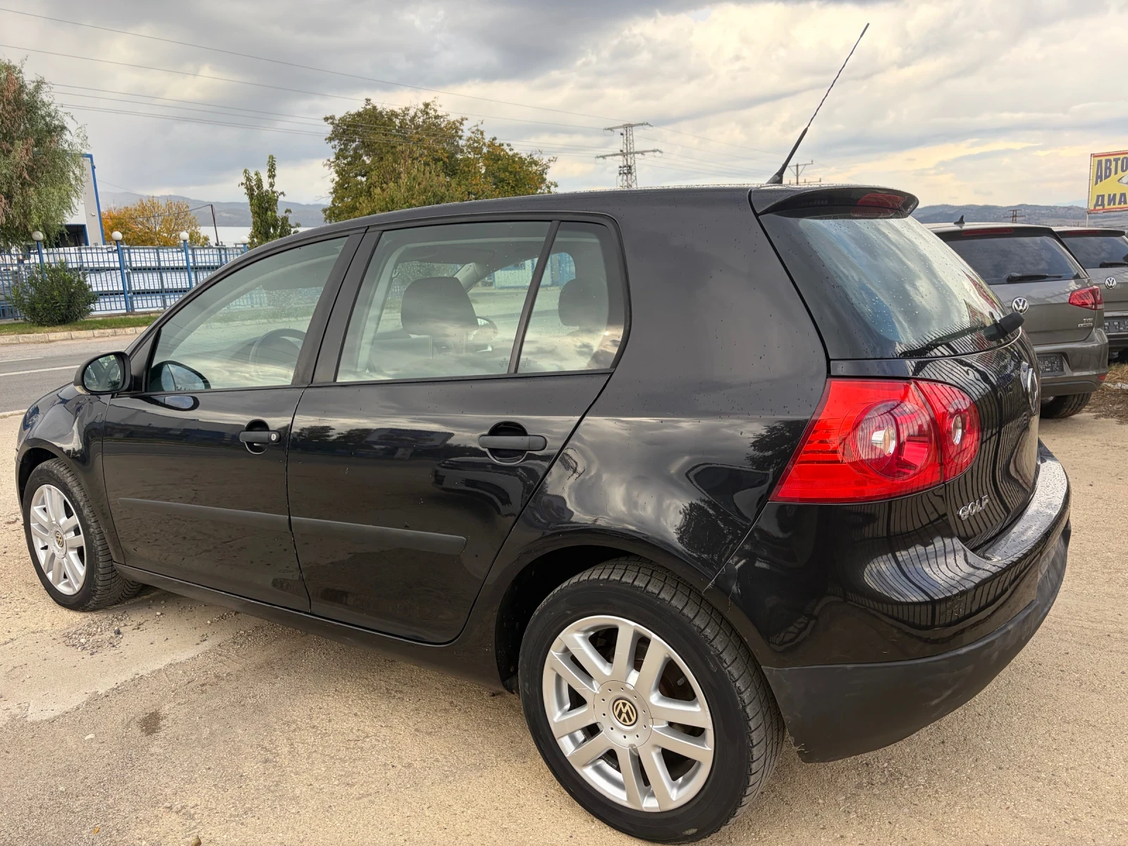 VW Golf  V BLC 1.9, снимка 11 - Автомобили и джипове - 56635932