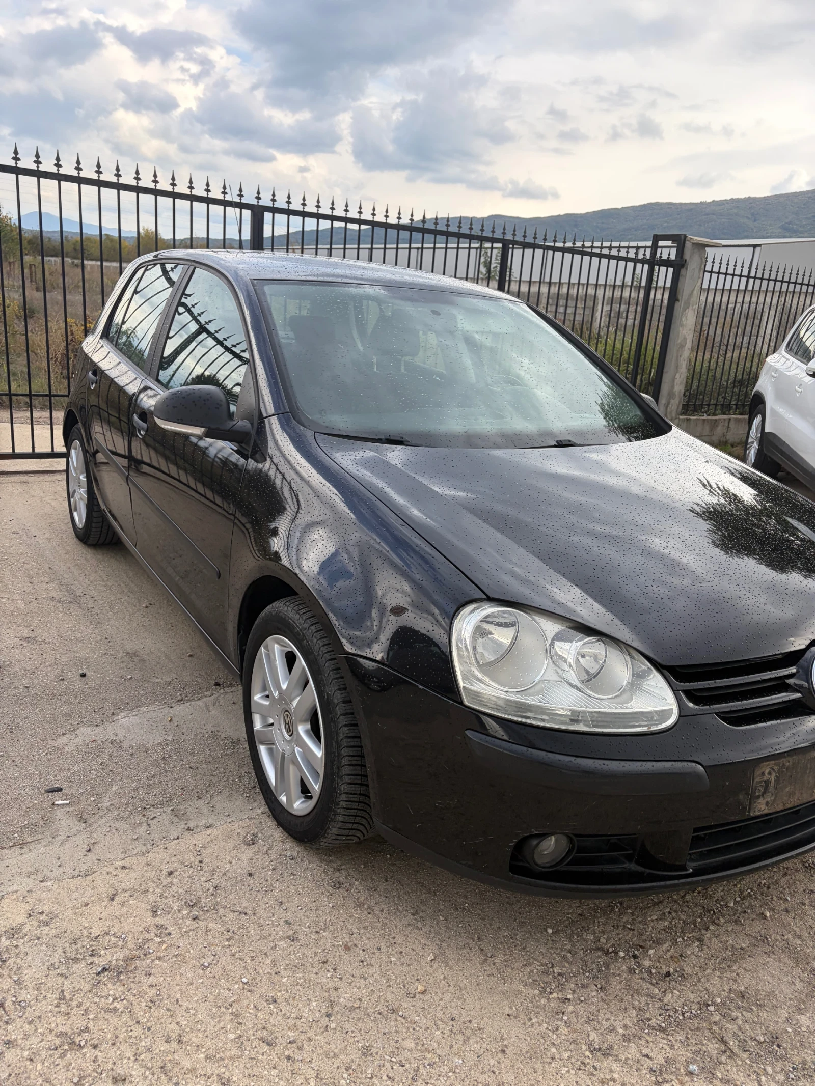 VW Golf  V BLC 1.9, снимка 5 - Автомобили и джипове - 56635932