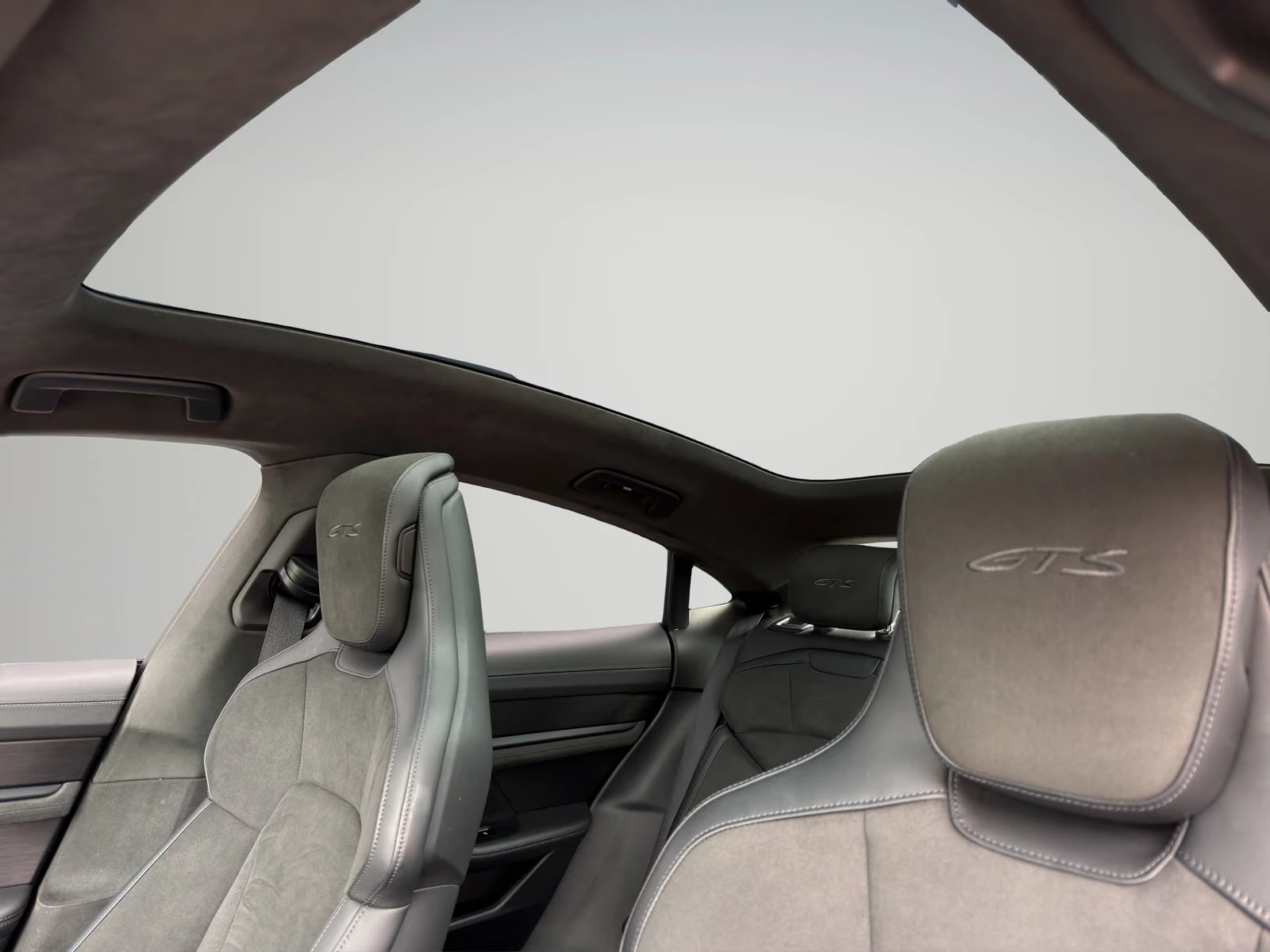 Porsche Taycan GTS/598HP/360/HUD/PANO/ACC/CHRONO/117a | Mobile.bg � ����������� 12