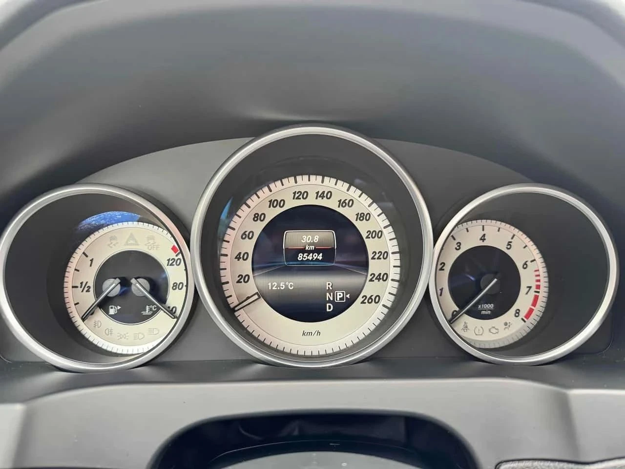 Mercedes-Benz E 400, снимка 8 - Автомобили и джипове - 56716732