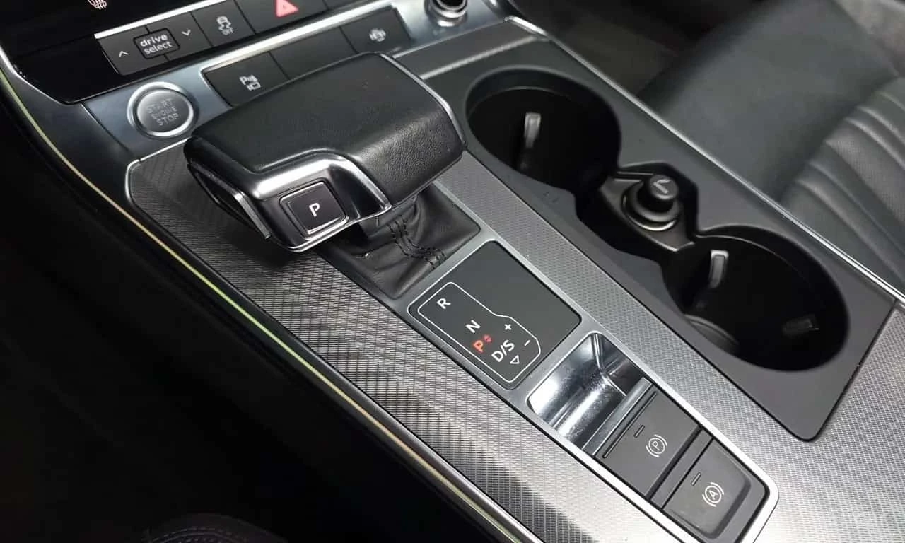 Audi A6 ОБДУХВАНЕ/ПАНОРАМА/ДИСТРОНИК/360, снимка 9 - Автомобили и джипове - 56730372