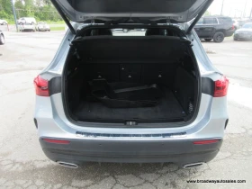 Mercedes-Benz GLA 250  * CARFAX * ОПЦИЯ ЗА ФИНАНСИРАНЕ, снимка 16