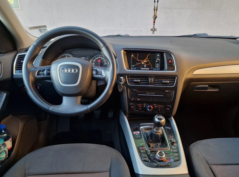 Audi Q5 2.0 Quattro, снимка 17 - Автомобили и джипове - 48526648