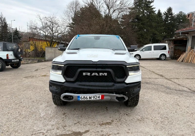 Dodge RAM 1500 5.7HEMI 400hp REBEL, снимка 2 - Автомобили и джипове - 48992184