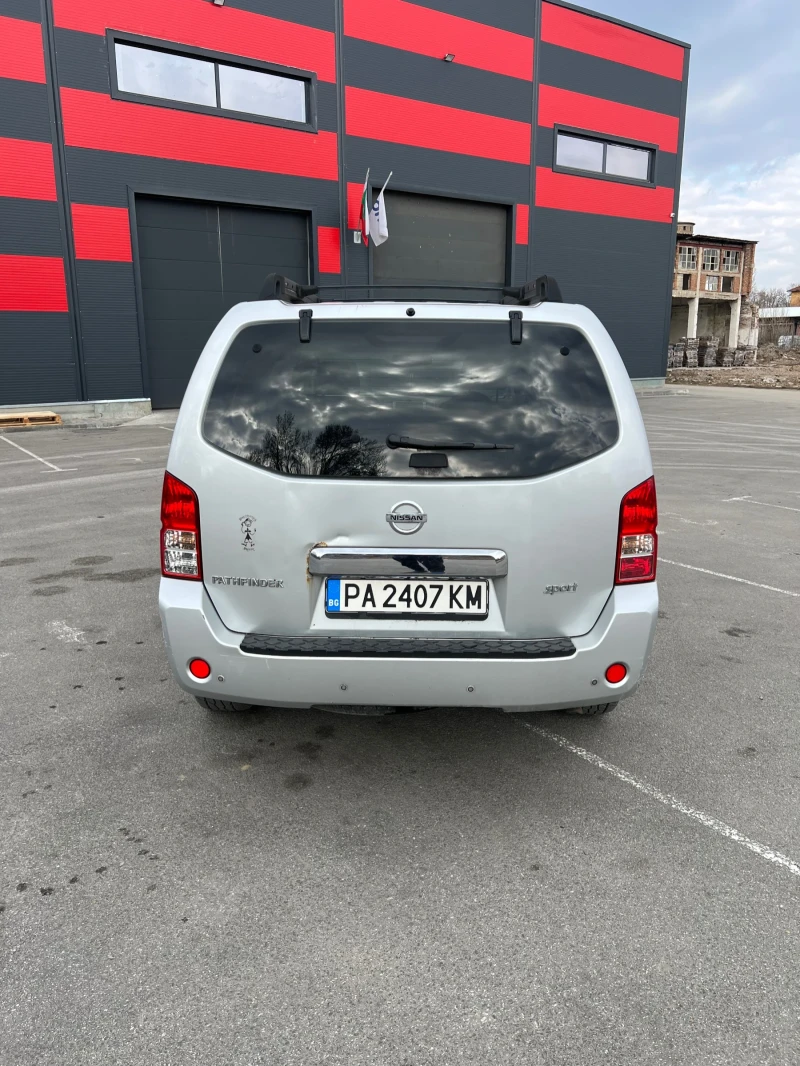 Nissan Pathfinder, снимка 4 - Автомобили и джипове - 49346364