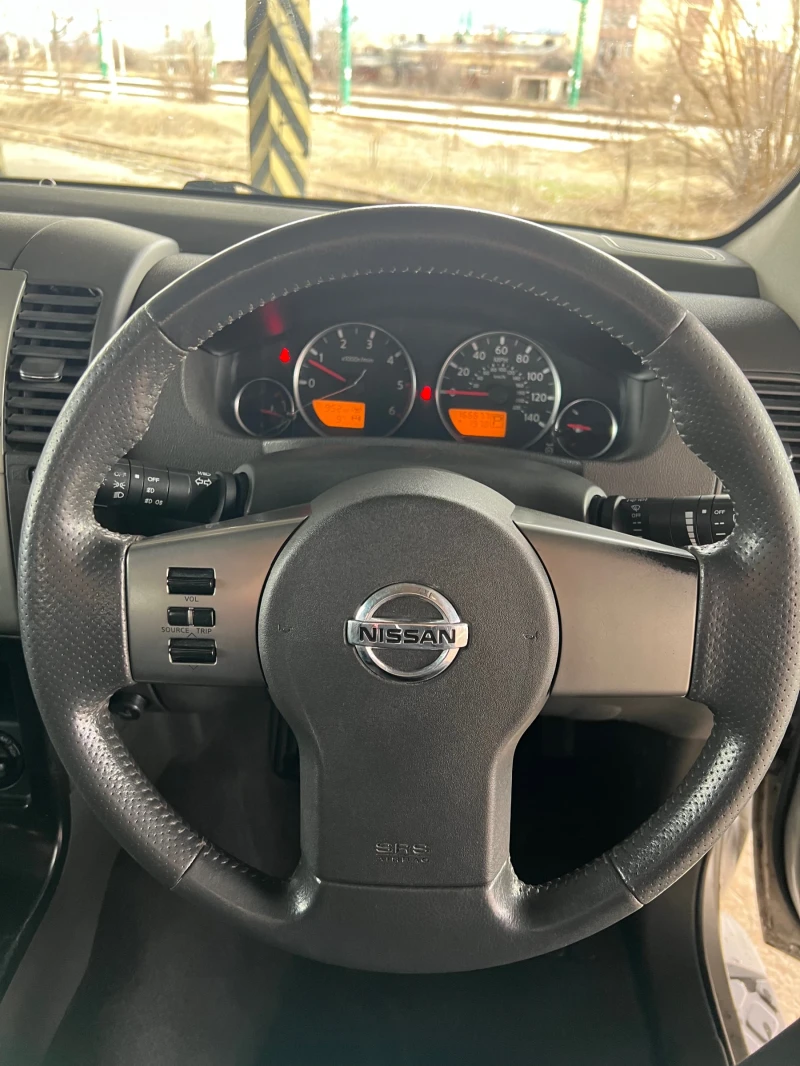 Nissan Pathfinder, снимка 12 - Автомобили и джипове - 49346364