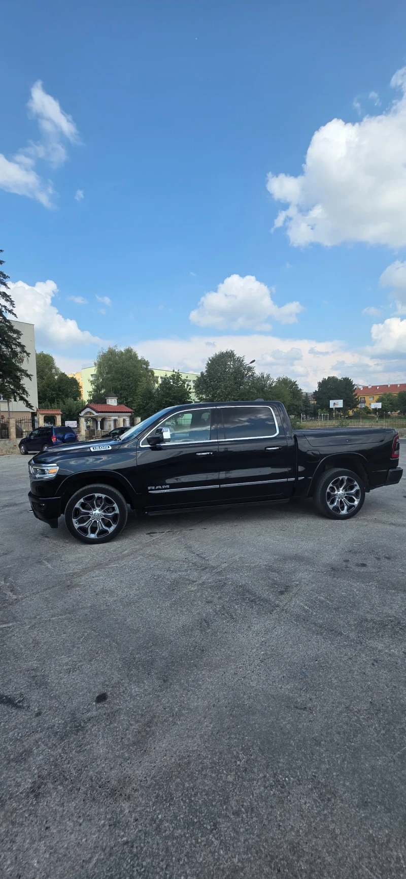 Dodge Ram 1500 limited 5.7L HEMI