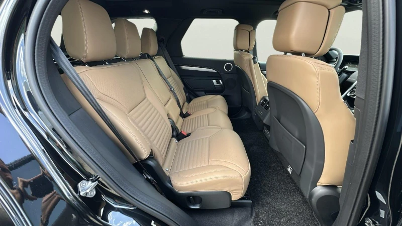 Land Rover Discovery 3.0 D, снимка 13 - Автомобили и джипове - 53145555