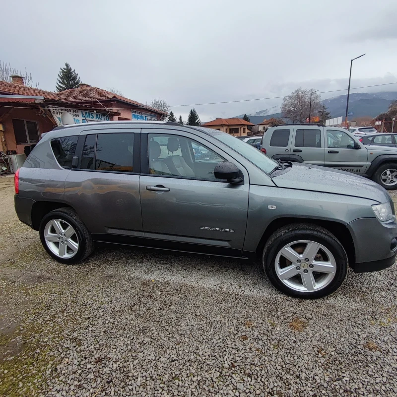 Jeep Compass 2.2CRDI* LIMITED* FACE* NAVI* КОЖА * ПОДГРЕВ* , снимка 4 - Автомобили и джипове - 53270404