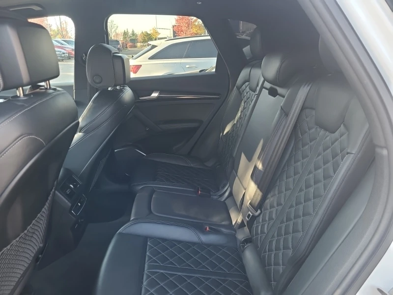 Audi SQ5 * CARFAX * БЕЗ ПЪРВОНАЧАЛНА ВНОСКА - изображение 10
