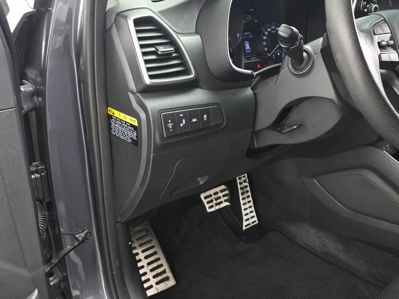 Hyundai Tucson Gasoline 1.6 turbo 2WD| 177к.с.| ВКЛ.ТЕХНОТЕСТ, снимка 13 - Автомобили и джипове - 55432616