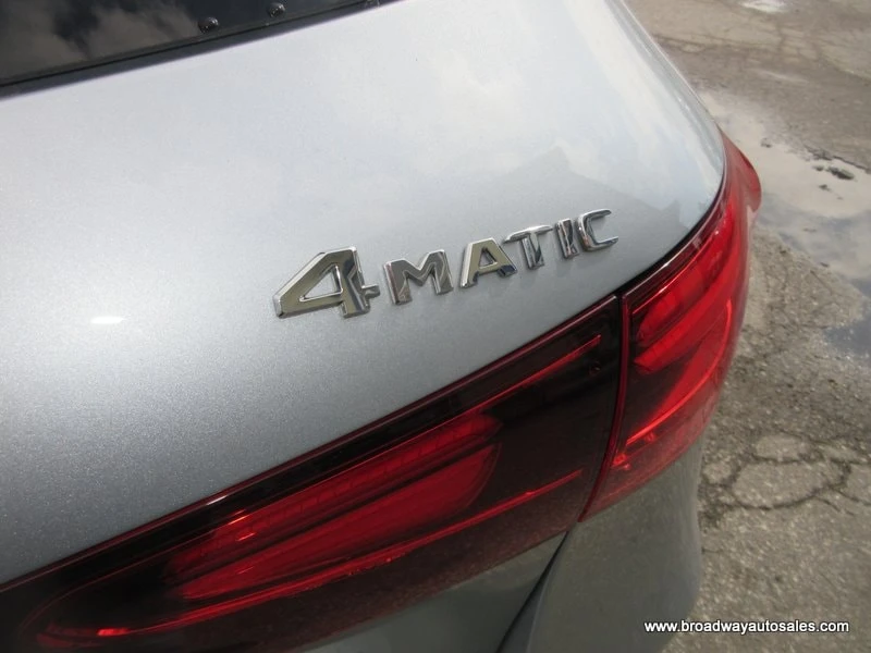Mercedes-Benz GLA 250  * CARFAX * ОПЦИЯ ЗА ФИНАНСИРАНЕ, снимка 10 - Автомобили и джипове - 56093616