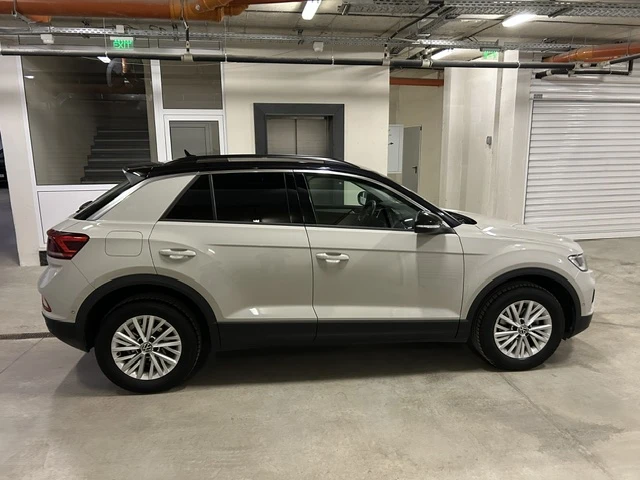 VW T-Roc Life 1.5 TSI OPF DSG, снимка 6 - Автомобили и джипове - 56582653