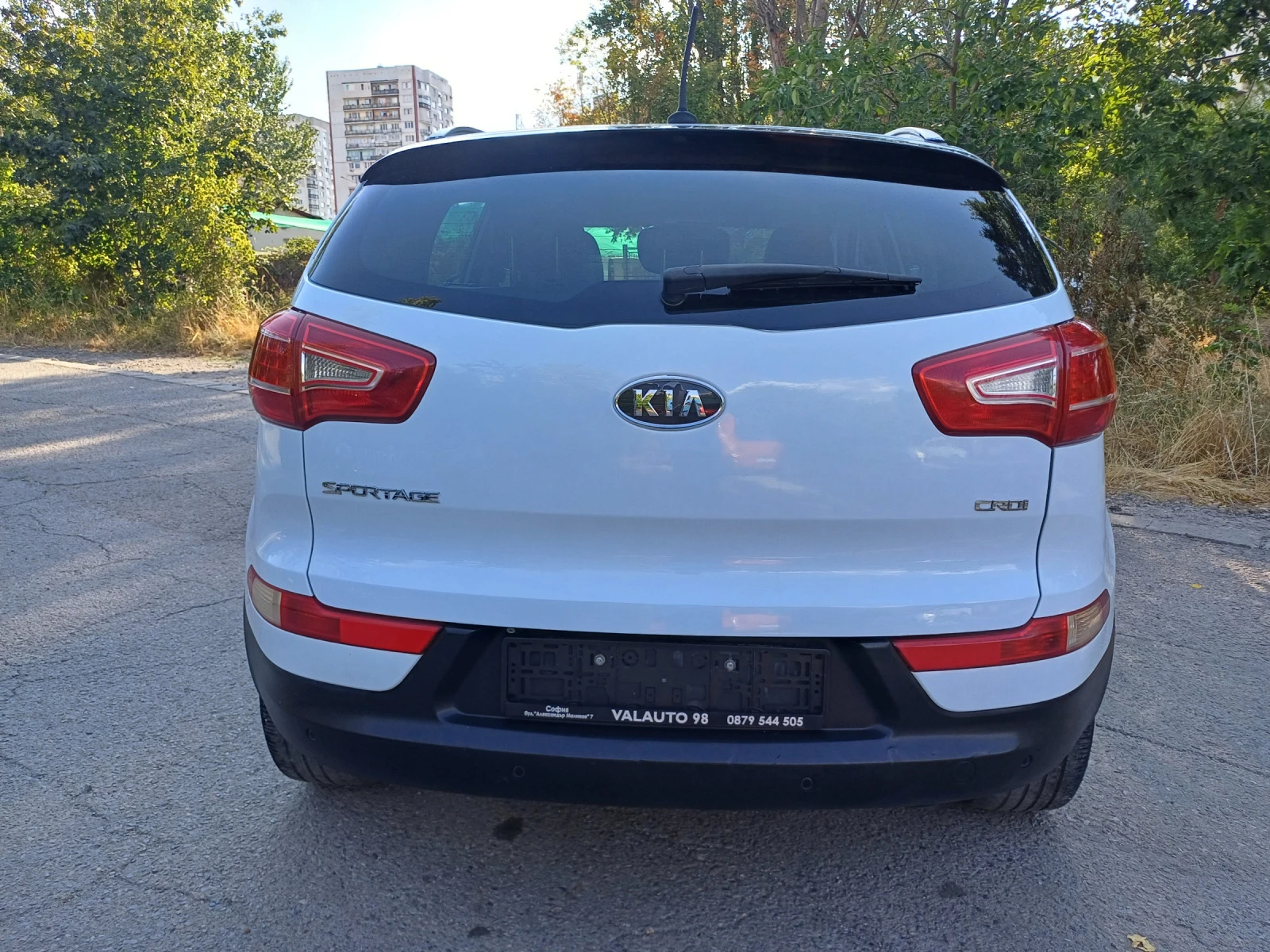 Kia Sportage 2.0 CRDI AWD - изображение 6