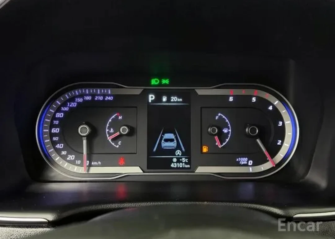 Hyundai Tucson 2.0 CRDI 4WD 43000км. - изображение 7
