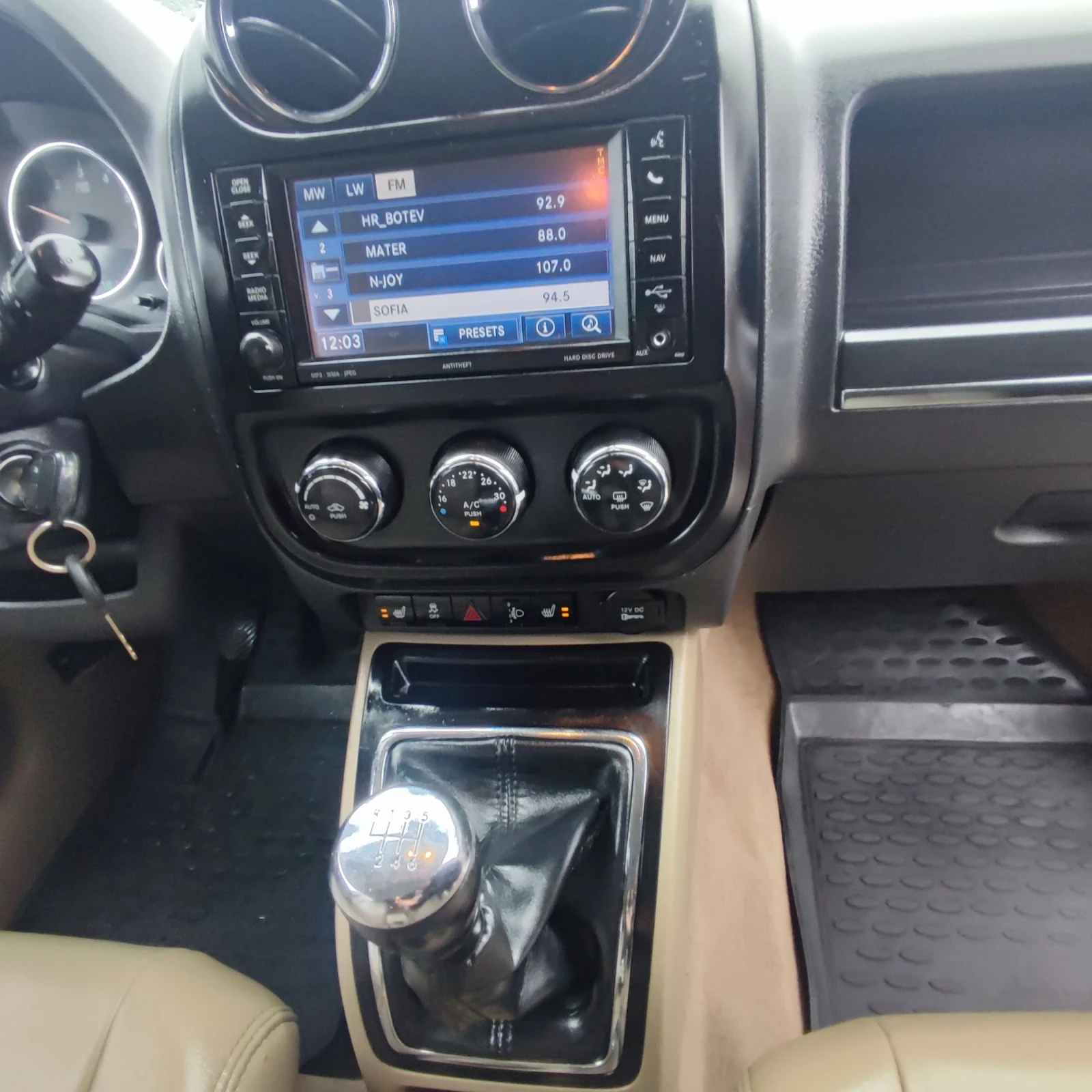 Jeep Compass 2.2CRDI* LIMITED* FACE* NAVI* ���� * �������*  | Mobile.bg � ����������� 12