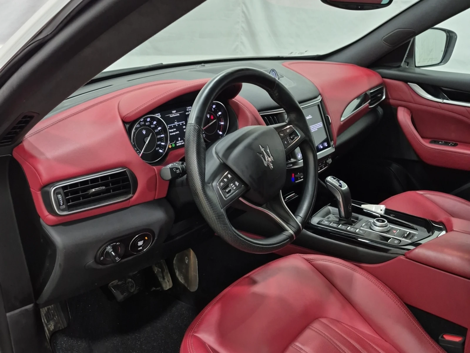 Maserati Levante GT AWD - изображение 7