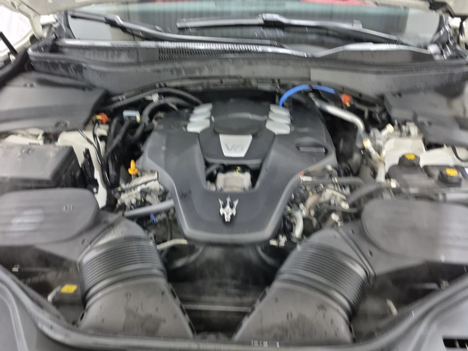 Maserati Levante GT AWD, снимка 11 - Автомобили и джипове - 53722515