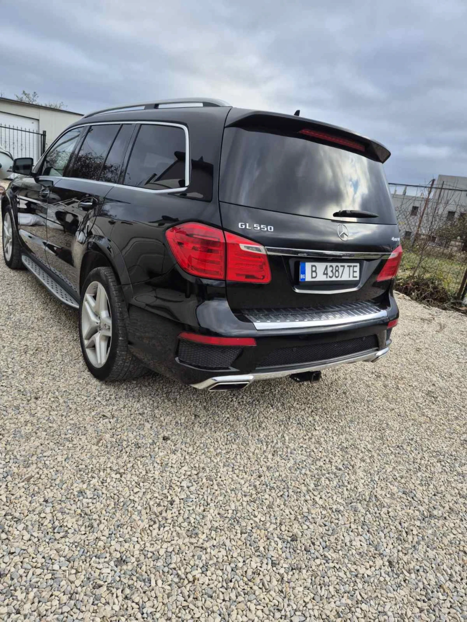 Mercedes-Benz GL 550, снимка 2 - Автомобили и джипове - 54089079