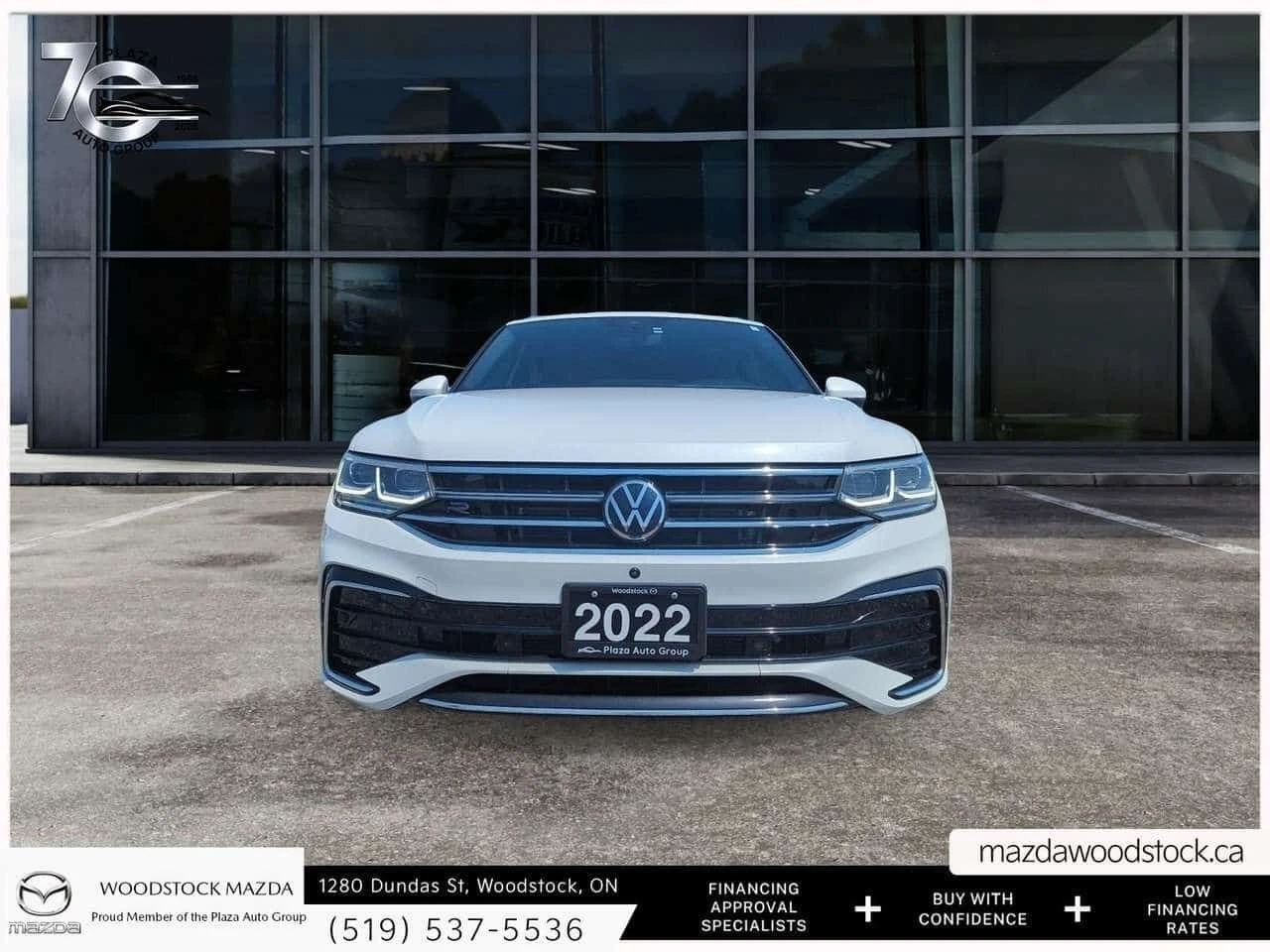 VW Tiguan * Highline R Line * CARFAX * БЕЗ ПЪРВОНАЧАЛНА ВНОС, снимка 2 - Автомобили и джипове - 55318809