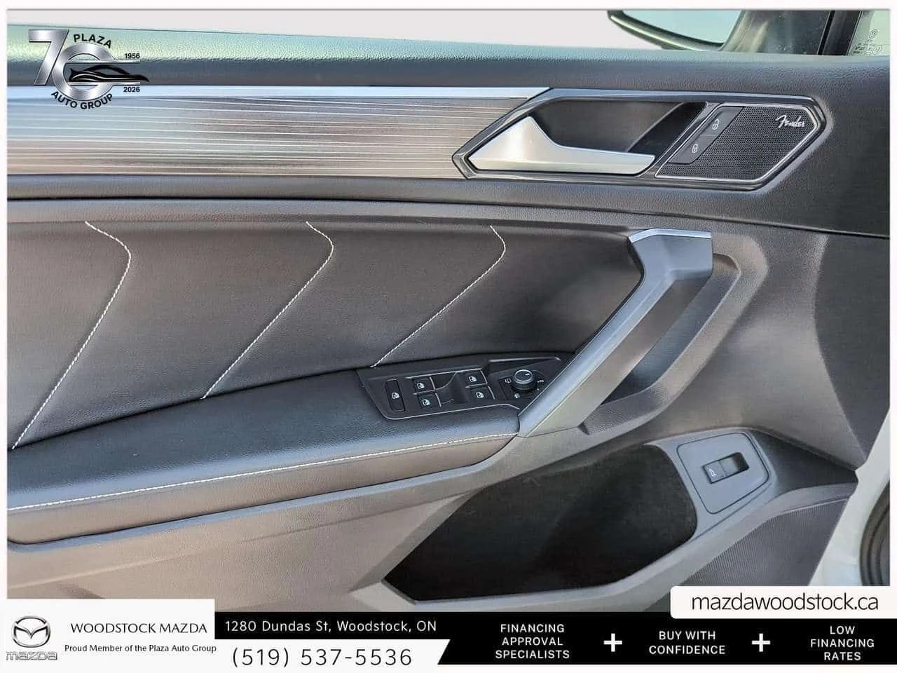 VW Tiguan * Highline R Line * CARFAX * БЕЗ ПЪРВОНАЧАЛНА ВНОС, снимка 11 - Автомобили и джипове - 55318809