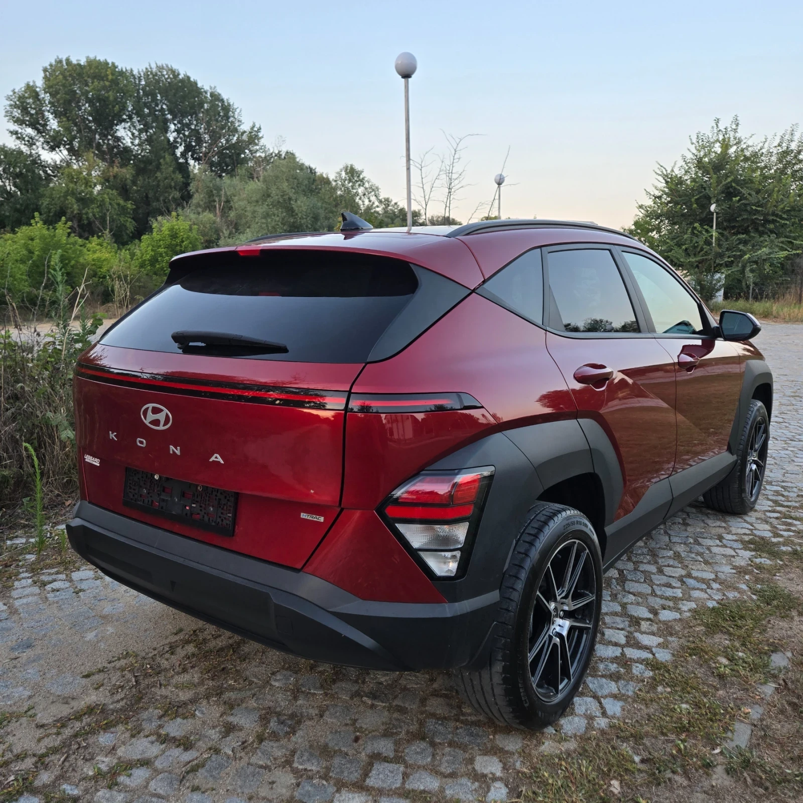 Hyundai Kona 2.0L, 4x4, 13 000 km!!!, снимка 5 - Автомобили и джипове - 55515126